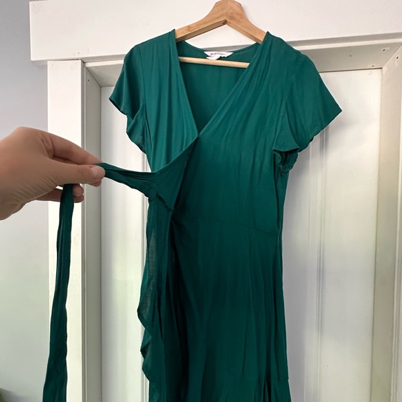 BCBG wrap dress - Picture 3 of 4